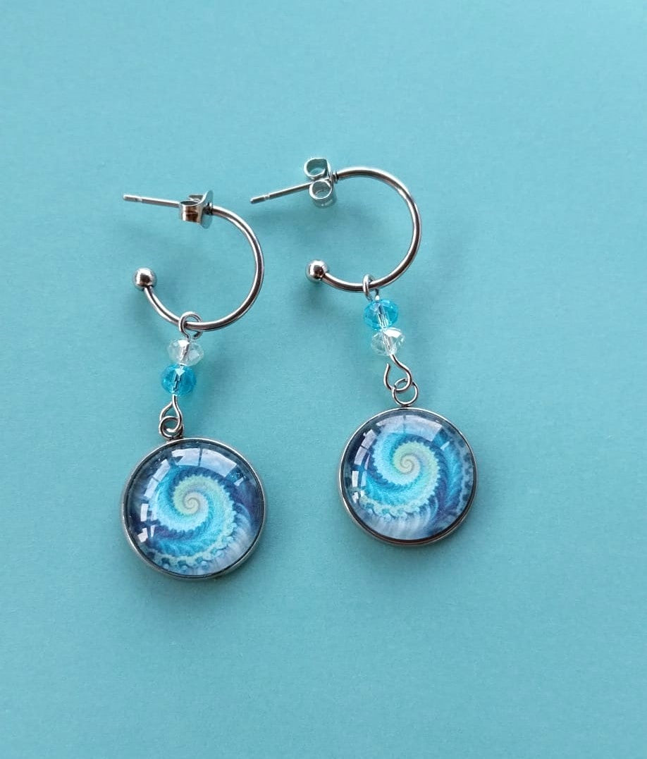 Petites créoles spirale psychédélique turquoise